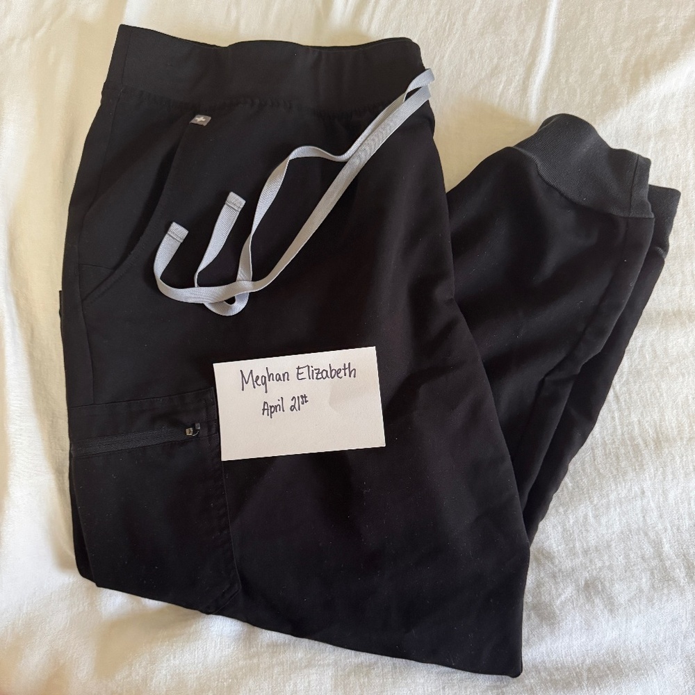FIGS Black Zamora High Waisted - Jogger Scrub Pants